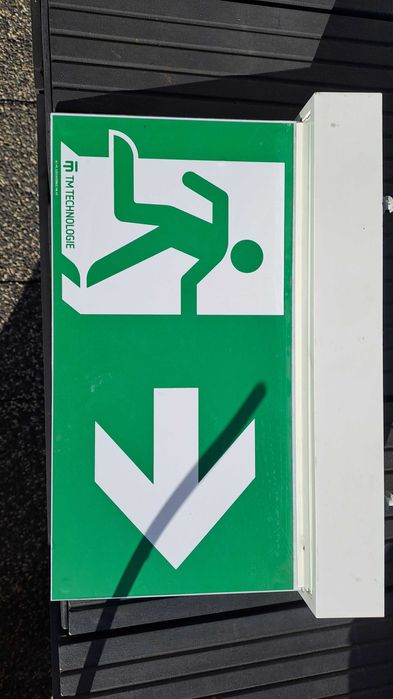 Oświetlenie awaryjne -ewakuacja