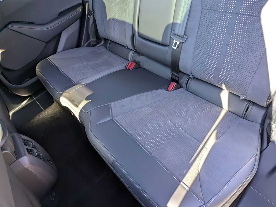 Ford Mustang Mach-E GT      2023