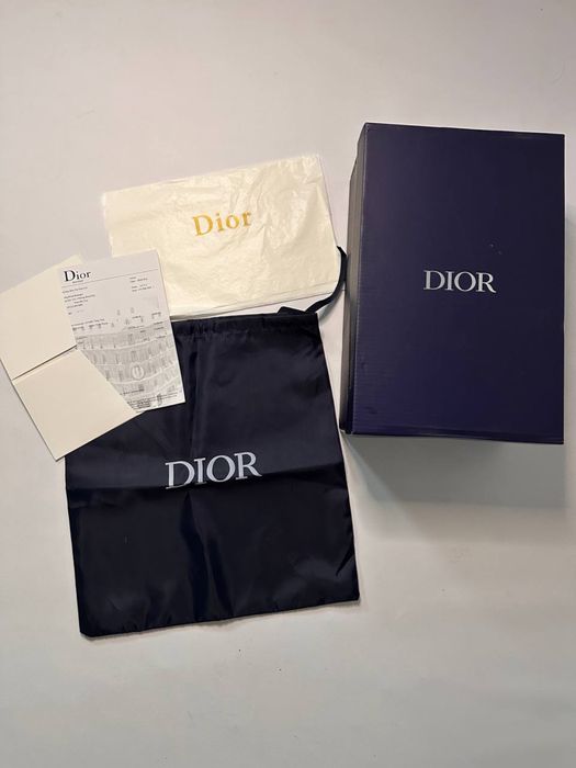 Dior b22.