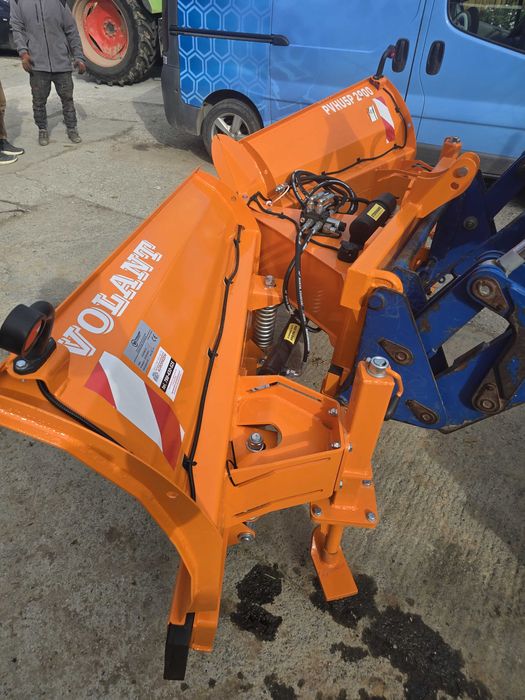 Pług Volant 2.5-3.2m hydrauliczny do tura euro tuza nowy strzałka