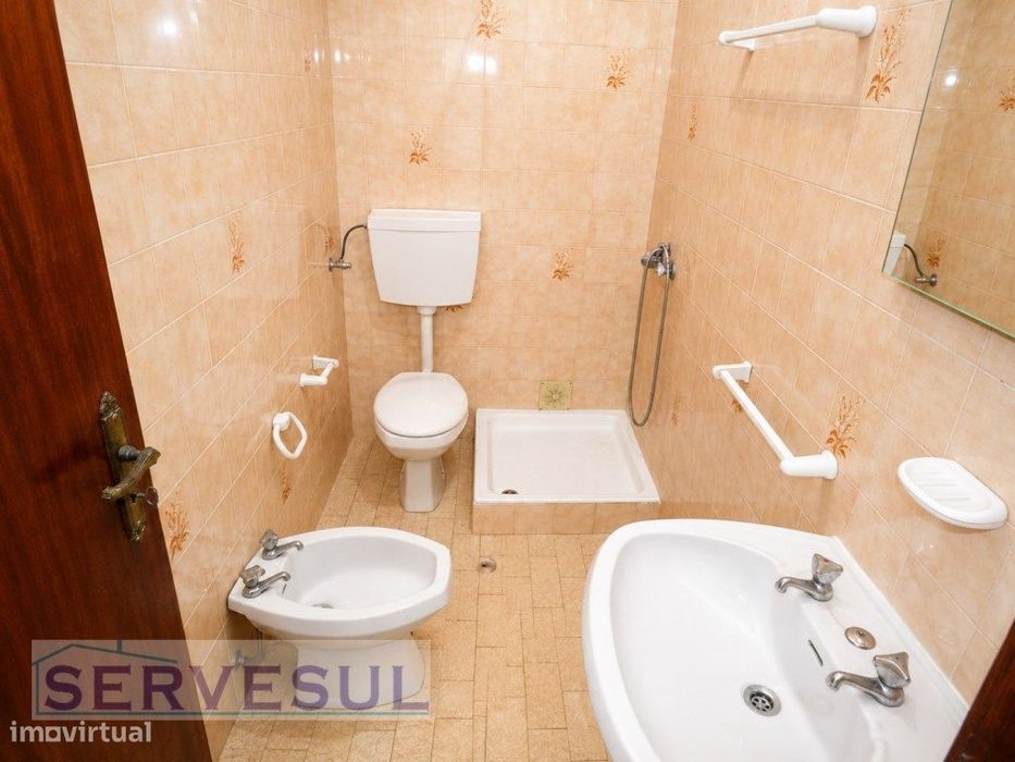 Apartamento de 4 quartos, localizado no centro da vila de Messines,...