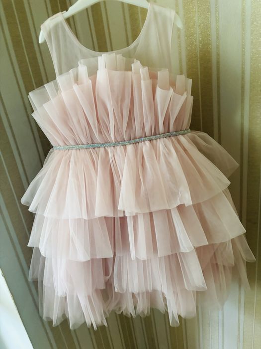 Святкові сукні для дівчинки