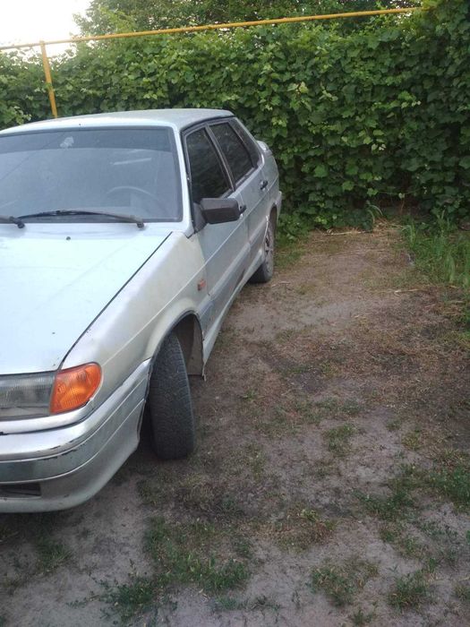 Автомобиль Ваз 2115 2002 года