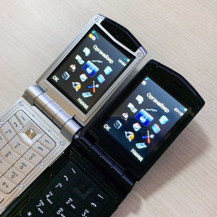 Продам Новий Vertu AYXTA V77! Акція!
