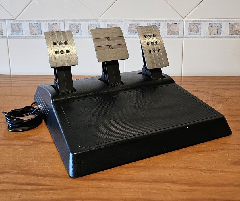 Pedais Thrustmaster T3PA GT