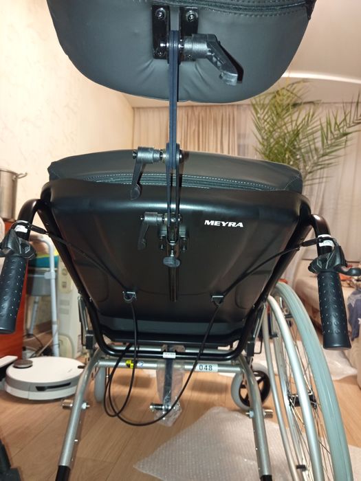 Инвалидная коляска