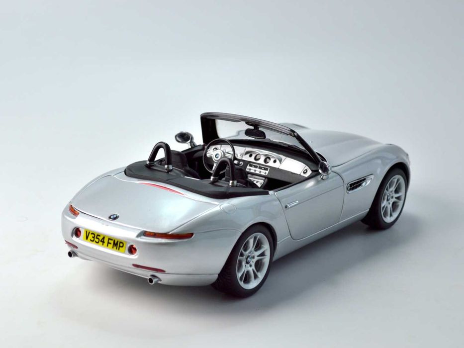 Колекційна модель Kyosho BMW Z8 E52 Cabriolet (1:18), срібляста