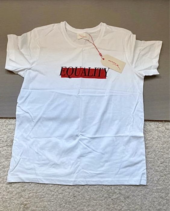 Biały t-shirt z napisem twintip equality