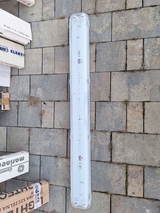 Lampa oprawa hermetyczna