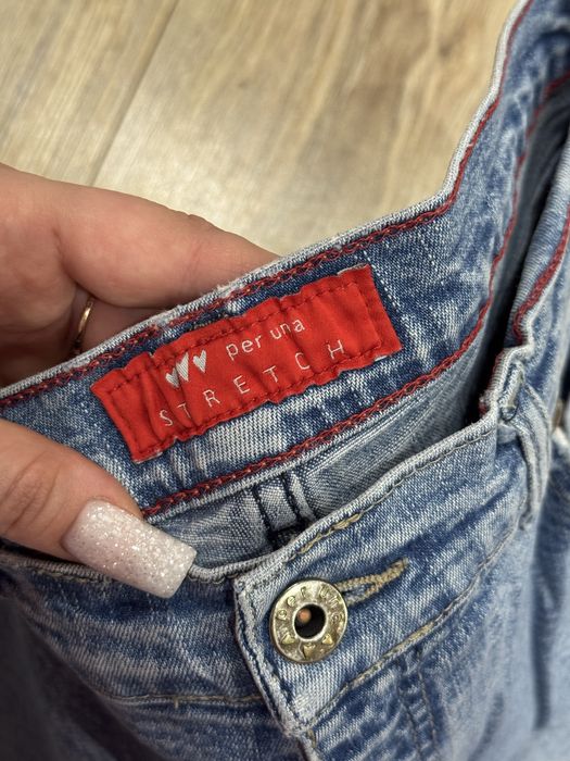 дуже гарні стрейчеві джинси високої якості