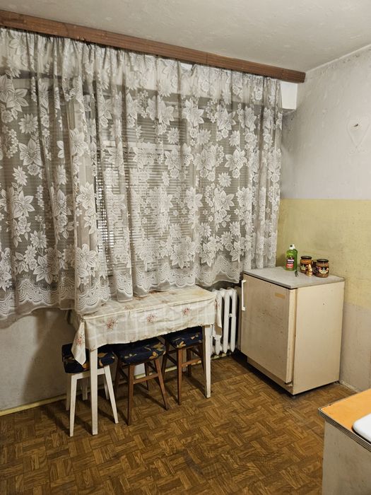 Sprzedam mieszkanie na parterze  do remontu