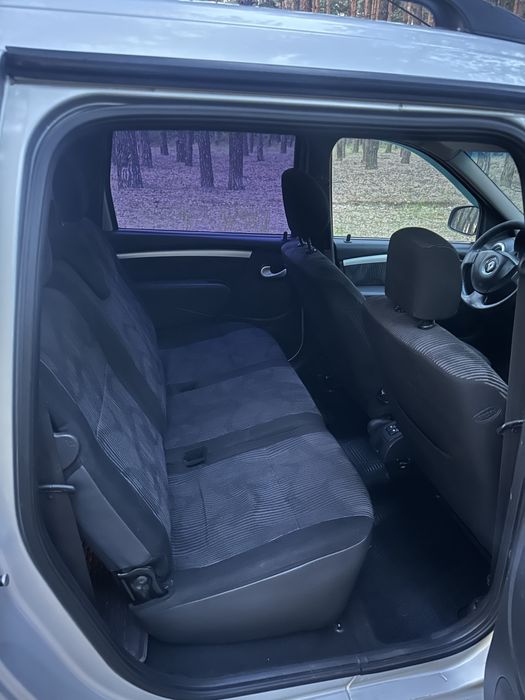 Renault Logan 2009 1.6