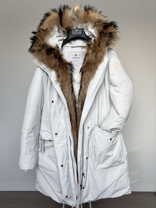 Woolrich fantastyczna  kurtka puchowa  z naturalnym futrem!