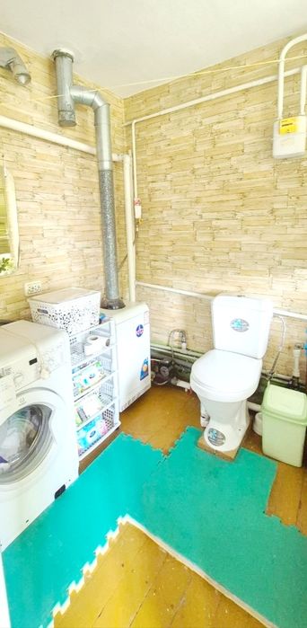 ПРОДАМ будинок у центрі с.Миколаївка, Самарівський район.