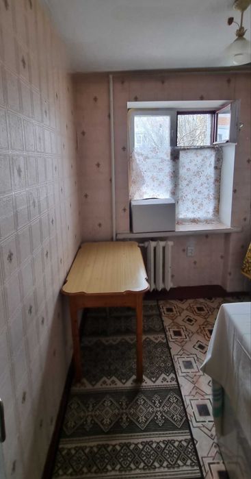 Продаж 3к квартири 56 кв. м на вул. Космонавтів