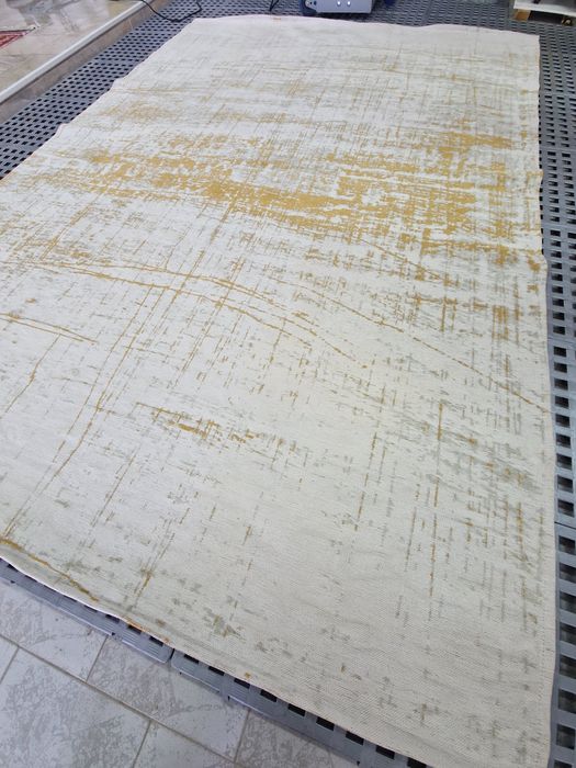 Tapete Cloud Chenille 2,3 x 3,3 Usado