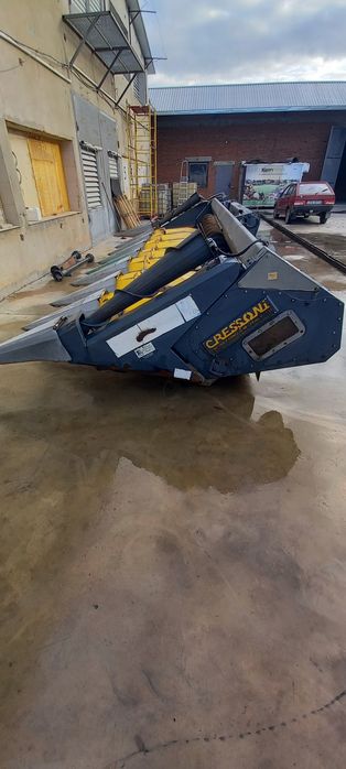 Продам жатку жниварку кукурудзяну 8х75 Gressoni італія