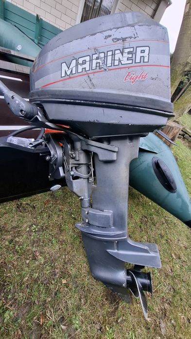 Ponton Bark BT-330SD z kilem + silnik Mariner 8 sprawny komplet.