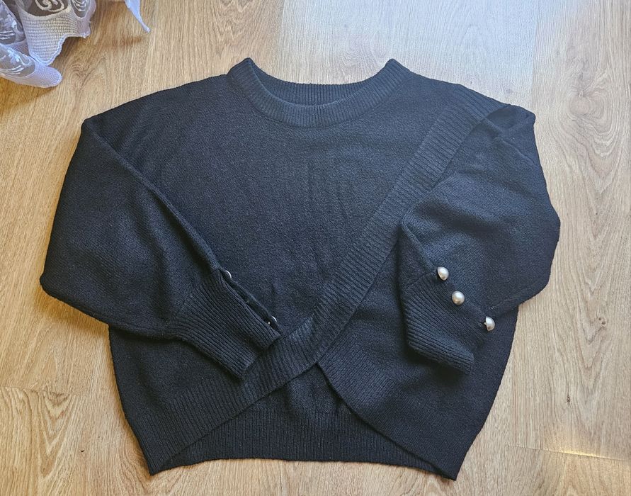 Czarny sweter damski uni