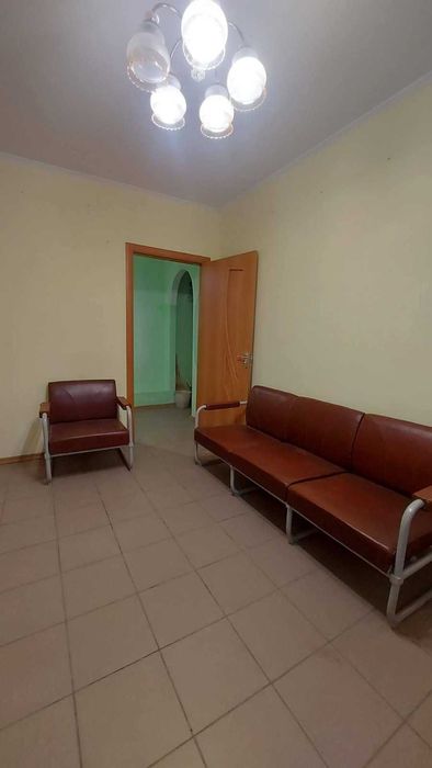 Продаю  приміщення по вул.Грушевського