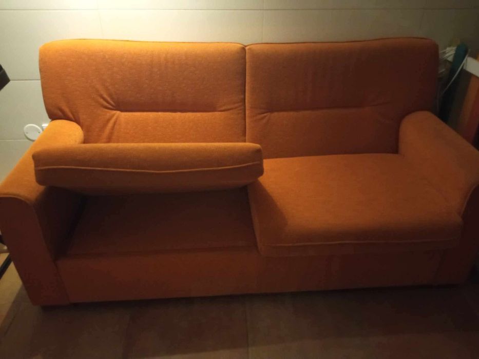 Sofá com cama...