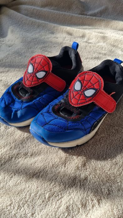Świecące adidasy spiderman 27 17 cm