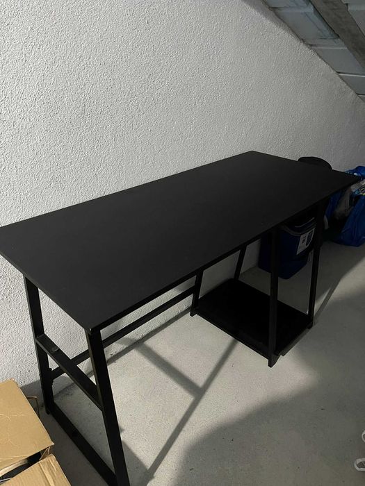 Secretária com Prateleiras 120x50cm