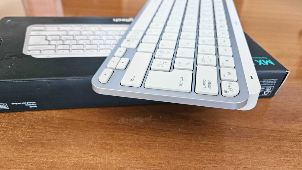 Клавіатура Logitech MX Keys Mini Pale Grey (українська розкладка) біла