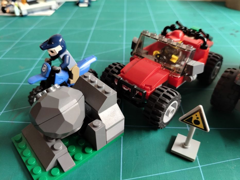 LEGO 60172, pościg w górach