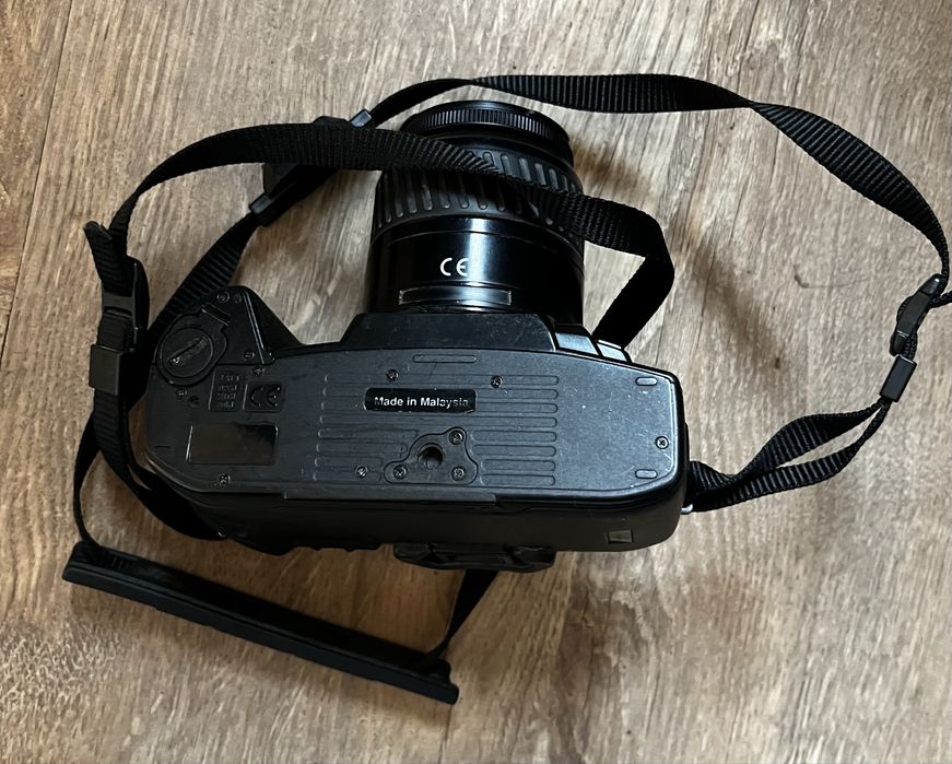 Lustrzanka Minolta jak nowa
