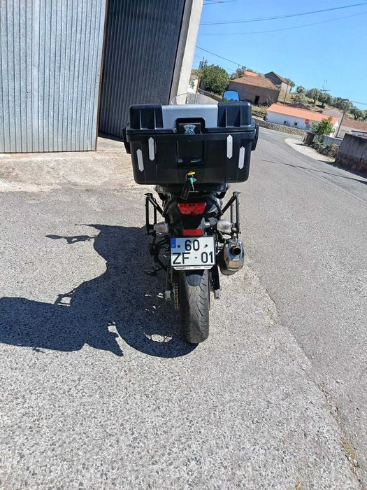 Suzuki V-Strom 650 XT de 2019, jantes raiadas, grande fiabilidade/conforto, reconhecida como moto das + fiáveis de sempre (vejam vídeos no youtube)