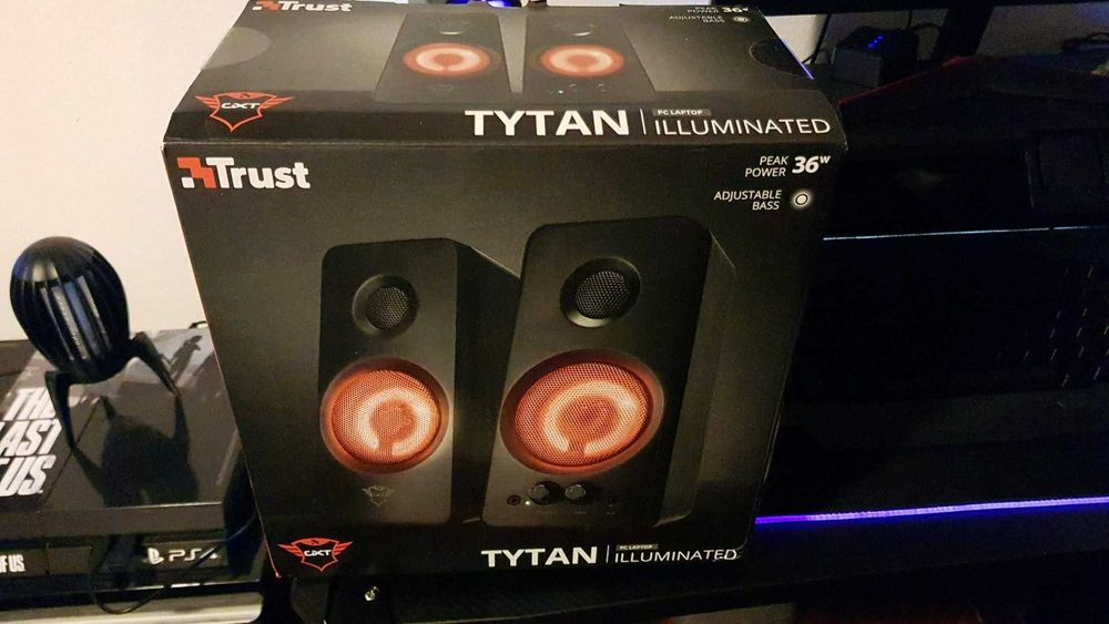 Illuminated Speaker Columns – New Clearance Price64551909592577120