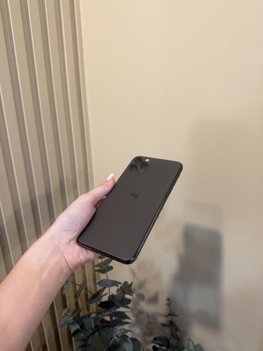 Used IPHONE 11 Pro Max 256 Space Neverlock