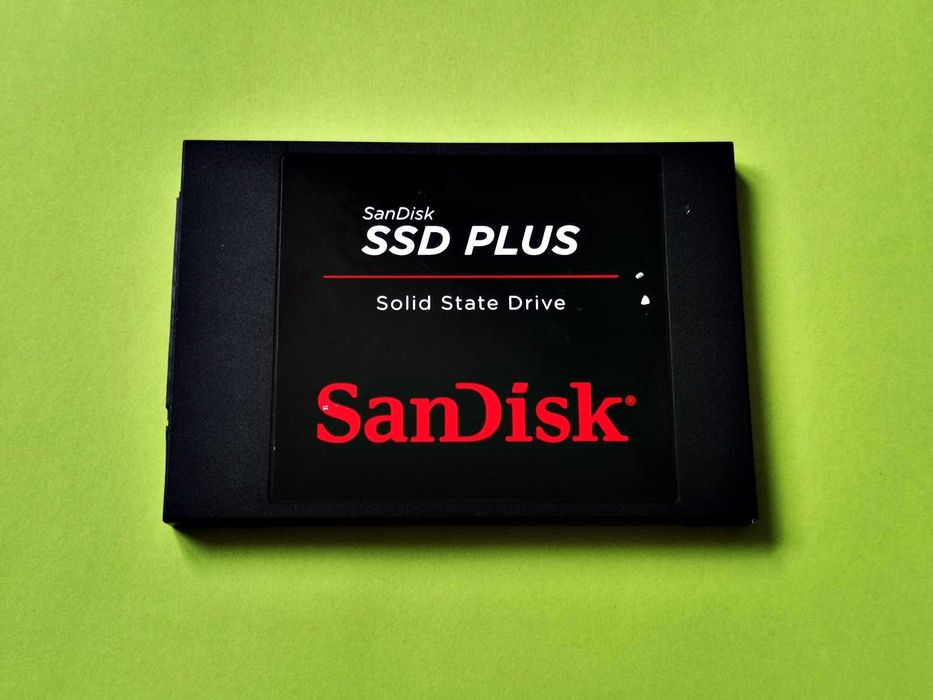 SSD 240GB SanDisk PLus