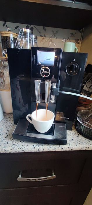 Кофемашина Jura F8