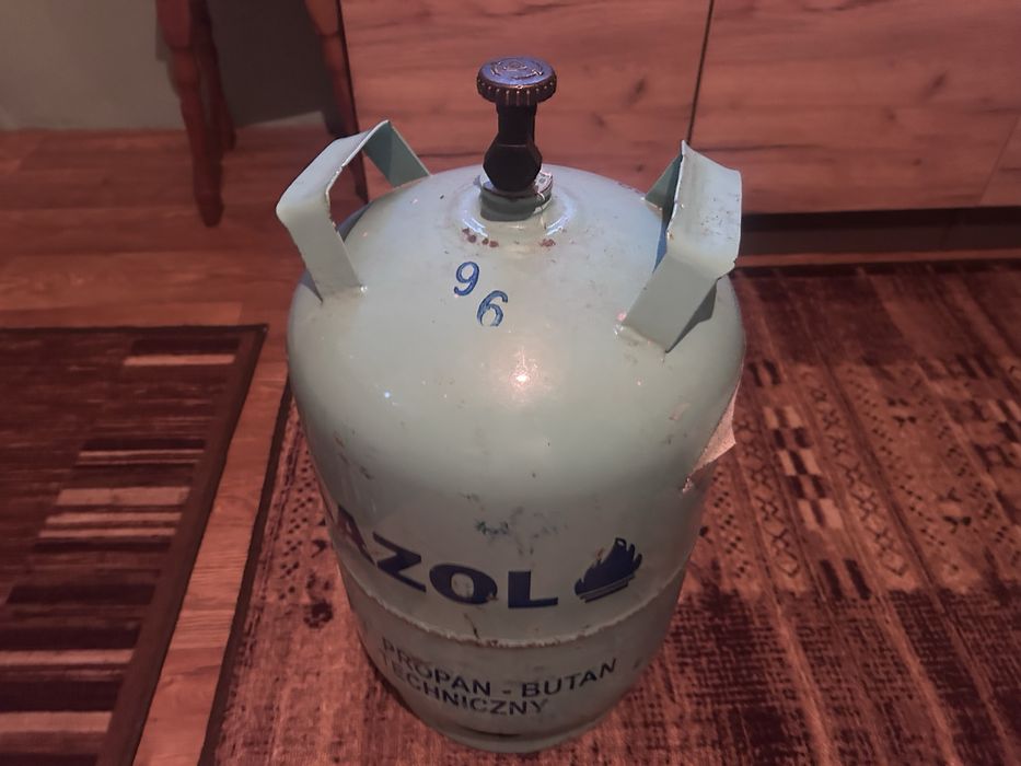 Butla gazowa do napelniania 11 kg pusta uzywana .