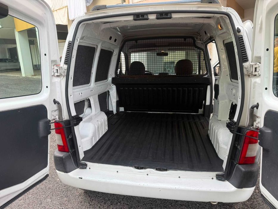 peugeot partner 1.6hdi 2008 só um dono