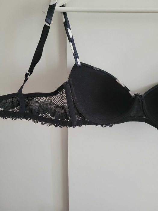 Intimissimi biustonosz Sofia 75B czarny w białe kropki koronka pinup