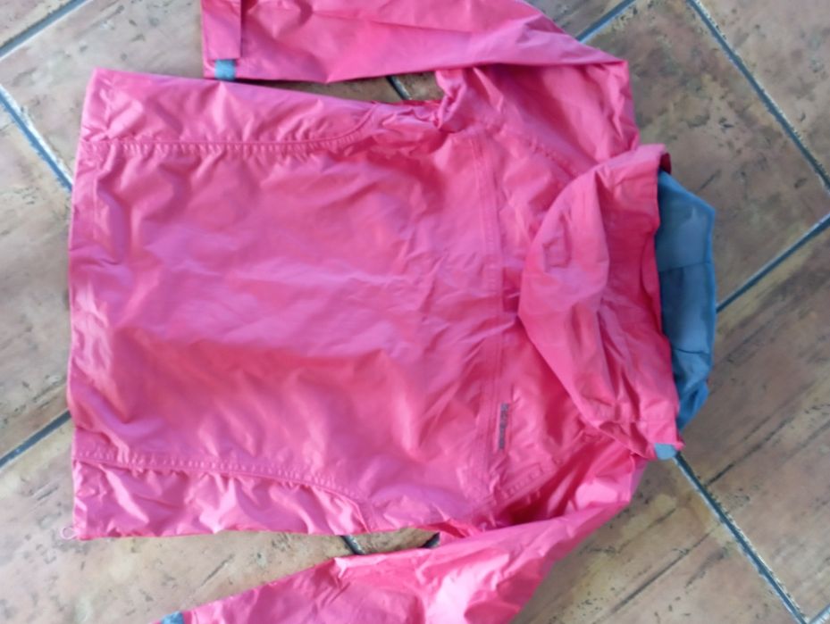 Kurtka wiatrówka 140 czerwona