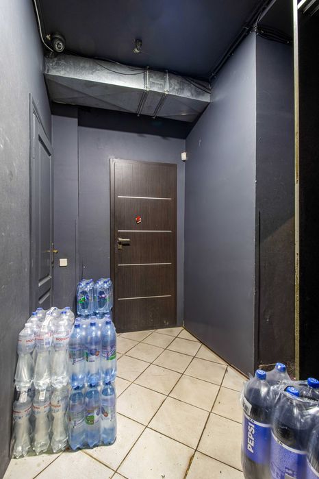 Приміщення Комерція Фасадний вхід вул.Драгана ( СИХІВ )