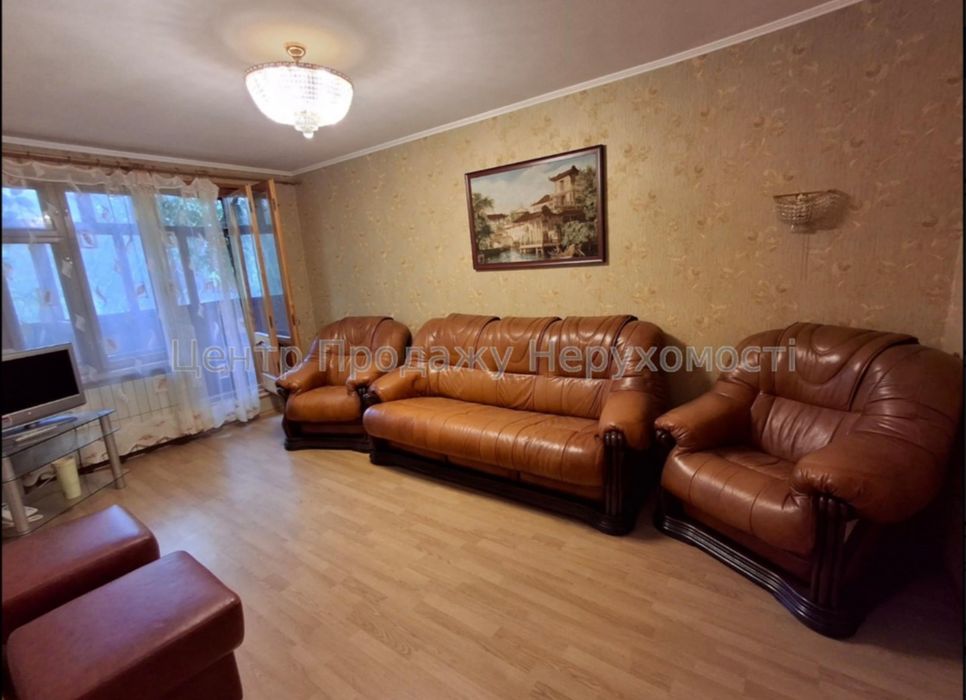 Ексклюзив.Продам 2к квартиру. Євроремонт. Меблі і техніка.