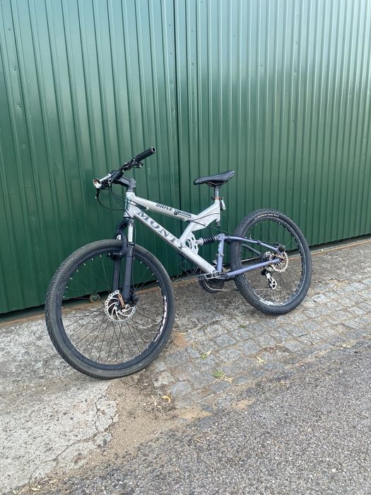 Bicicleta Monty Drive
