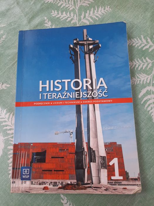 Sprzedam komplet książek do 1 technikum