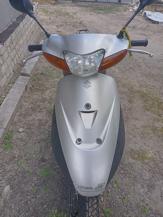Suzuki  Let's  2