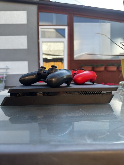 Konsola Playstation 4 PS4