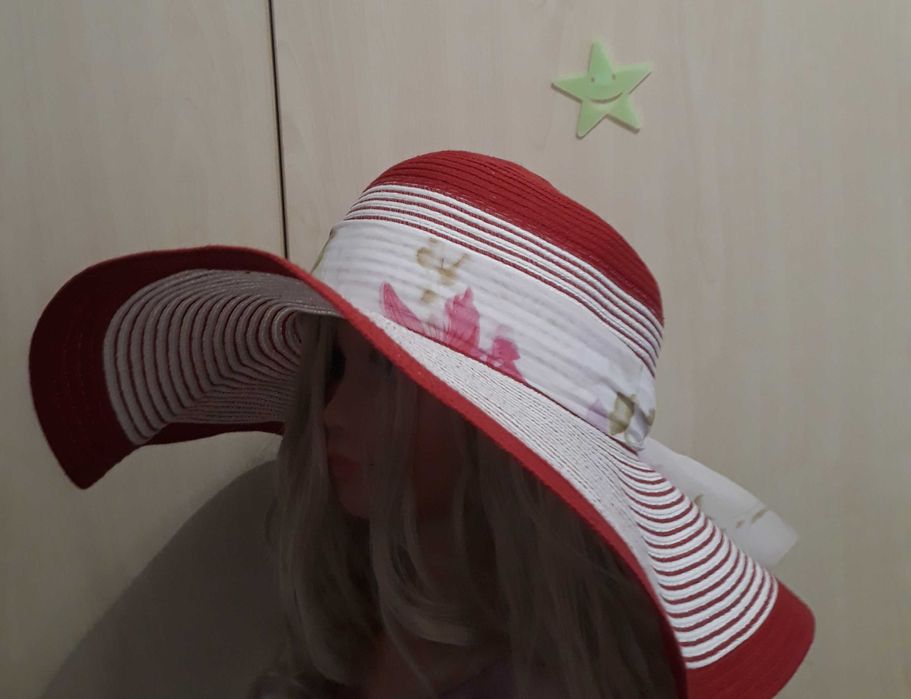 Шляпка пляжная женская