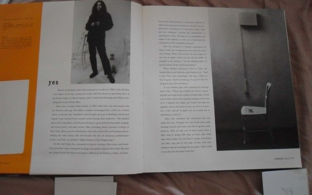 Lennon Legend: An Illustrated Life of John Lennon [Livro Multimédia]