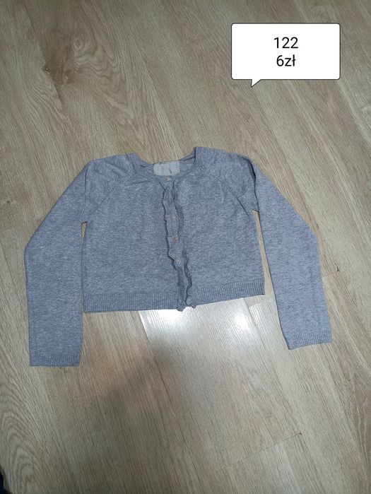 Sweterek rozmiar 122