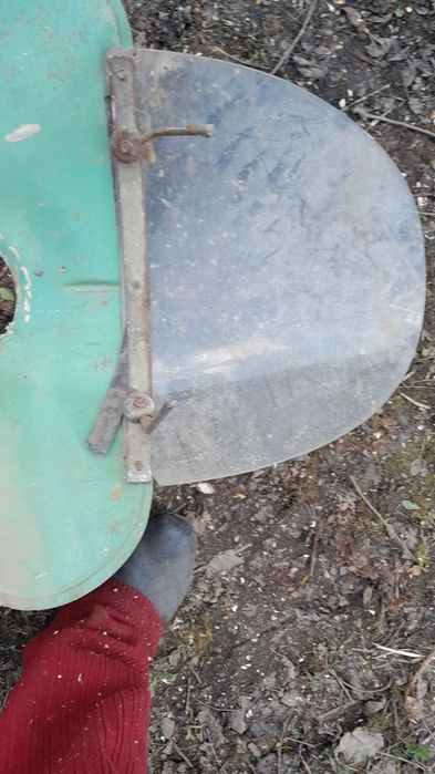 стекло для мотоцикла, раритет.