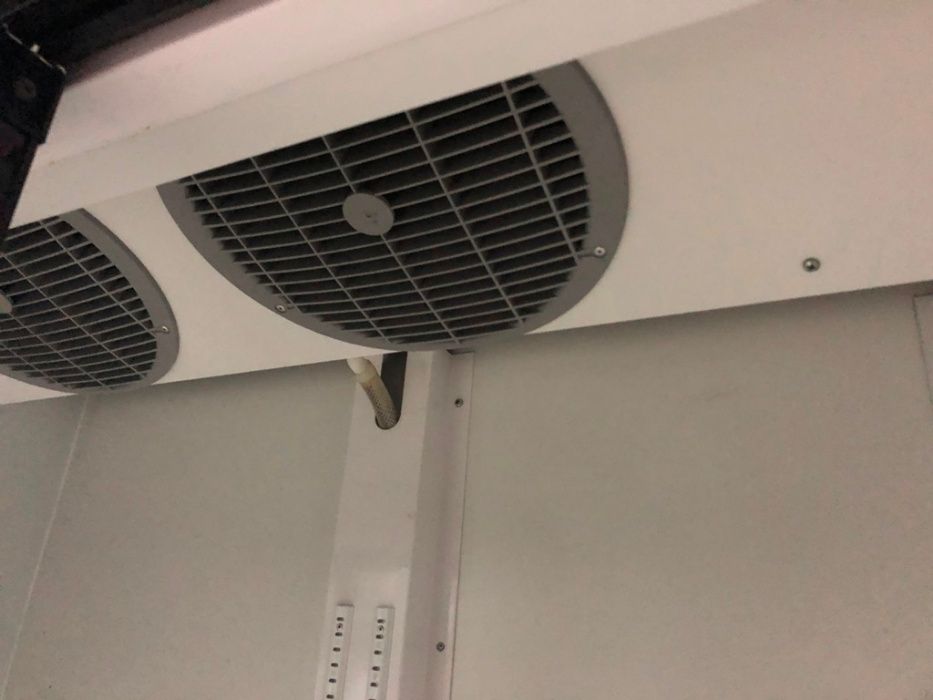 UŻYWANA Szafa chłodnicza oszklona UBC 120 cm LED